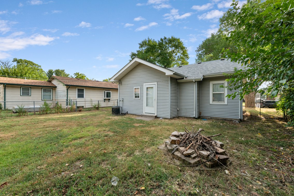 Image for 1629 S Richmond Ave