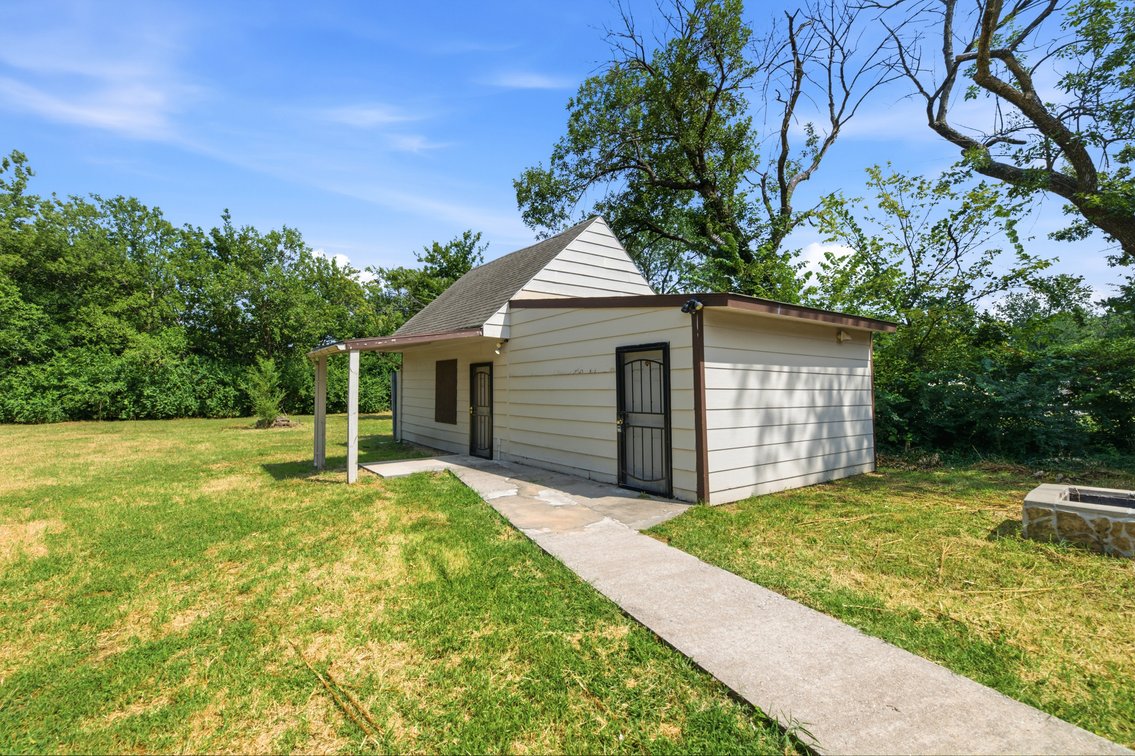 Image for 1128 N Custer Ave
