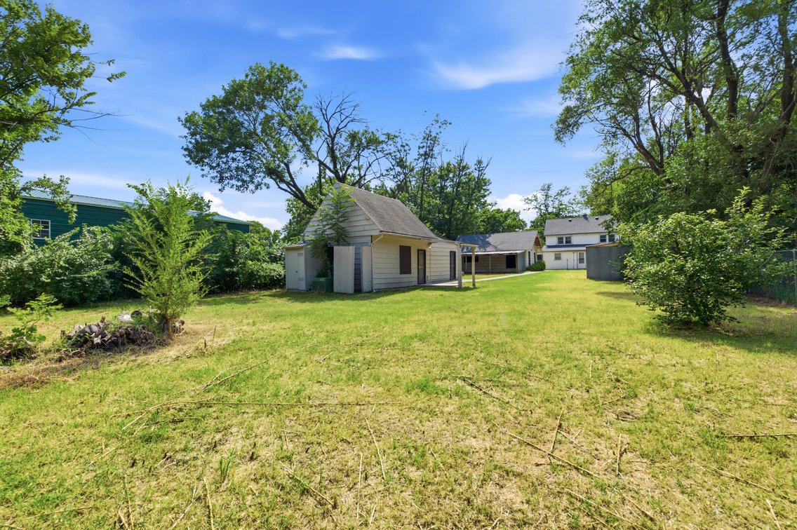 Image for 1128 N Custer Ave