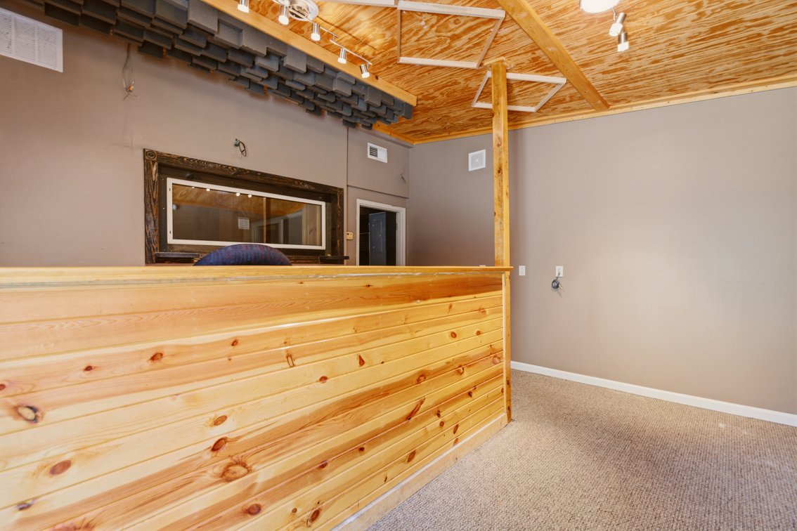 Image for 1128 N Custer Ave