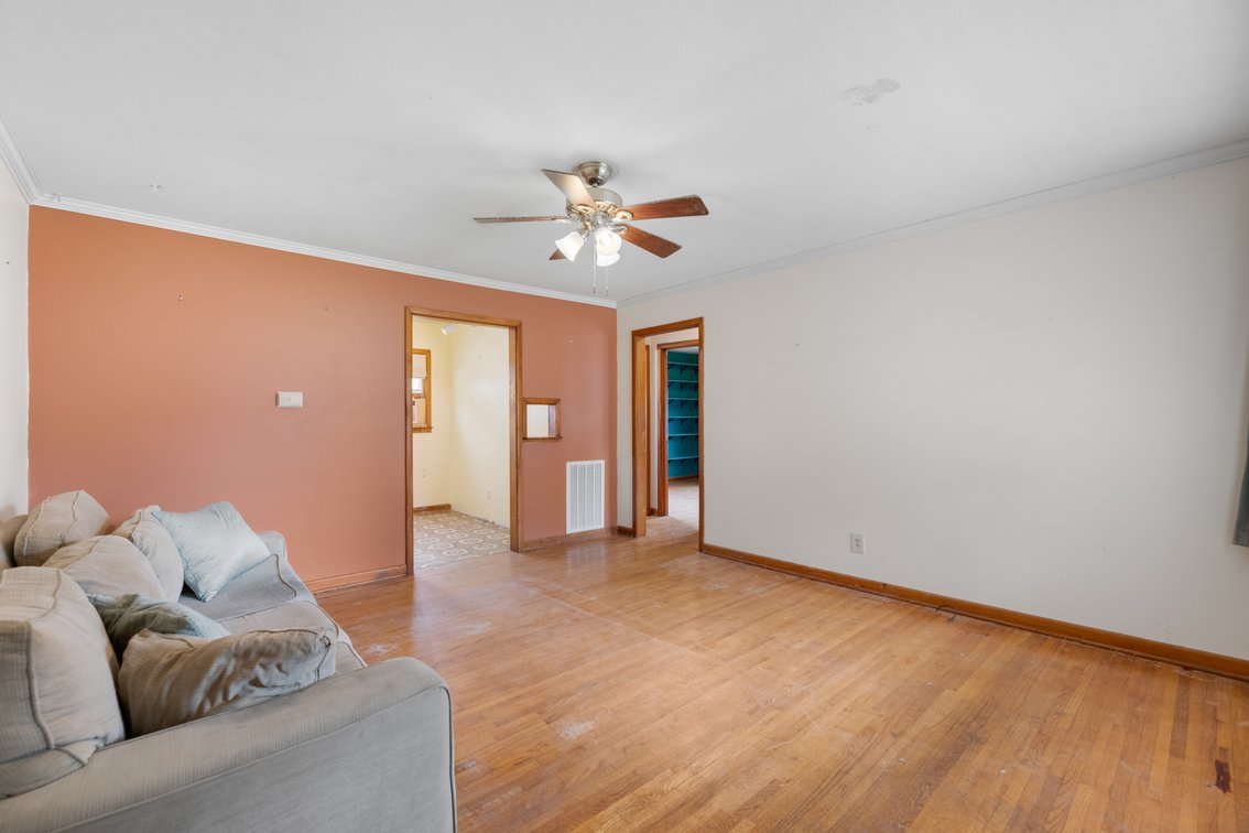Image for 2732 S Greenwood Ave