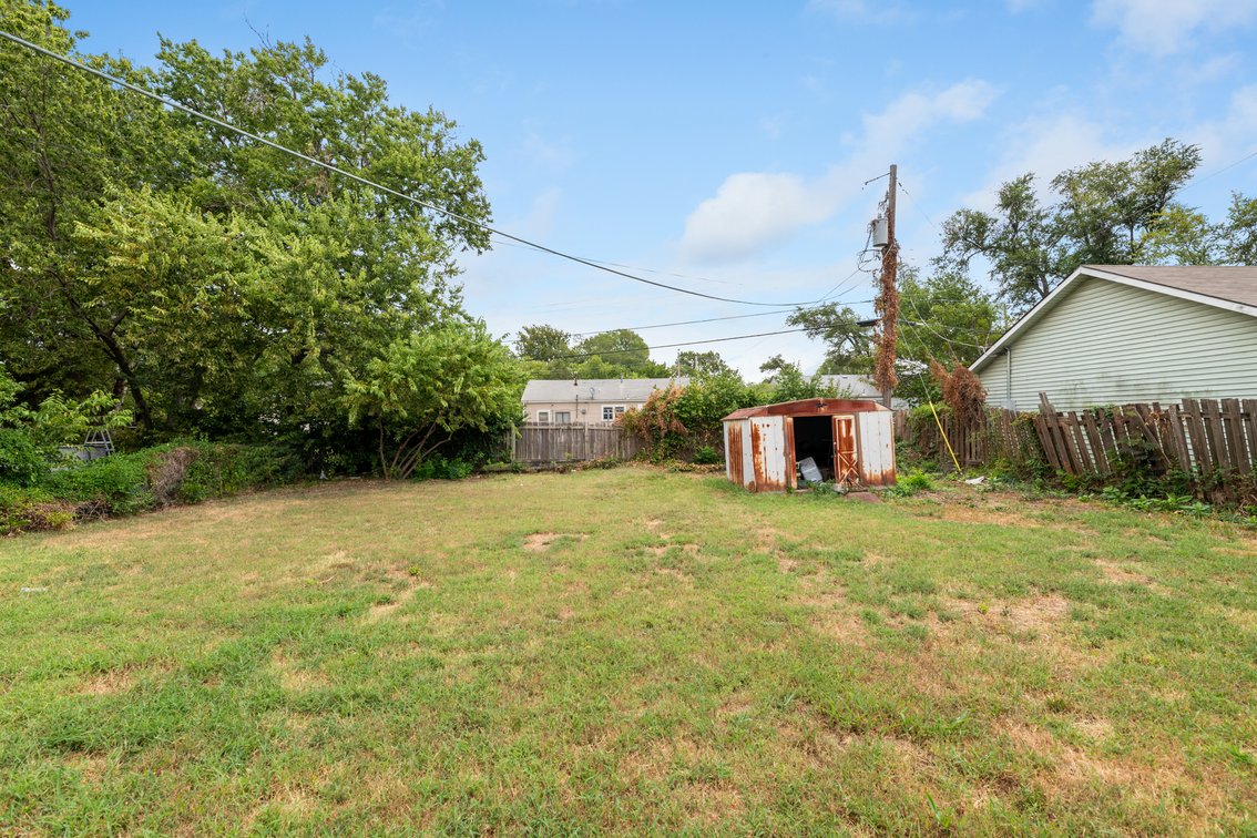 Image for 2732 S Greenwood Ave