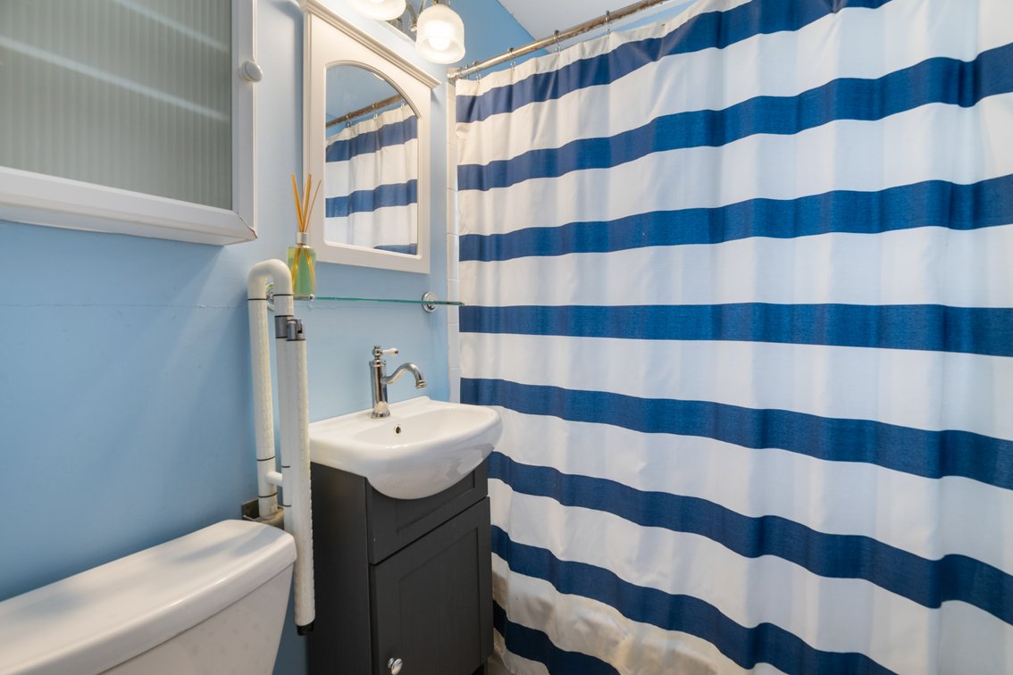 Image for 2732 S Greenwood Ave