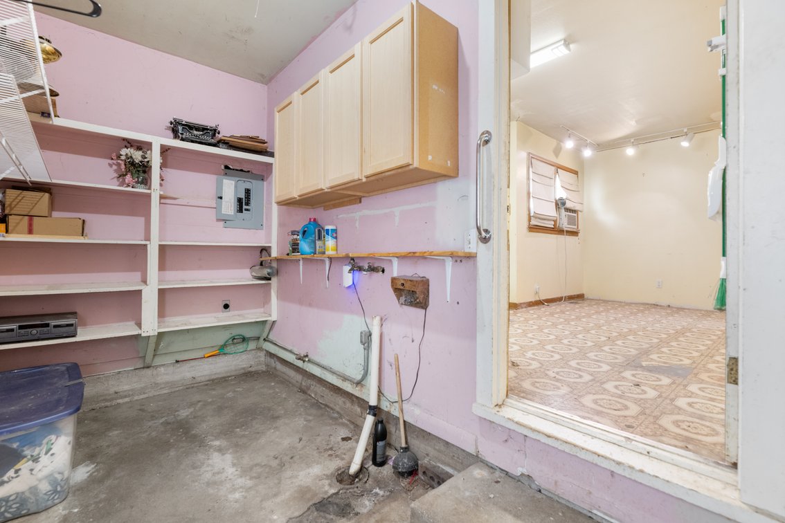 Image for 2732 S Greenwood Ave