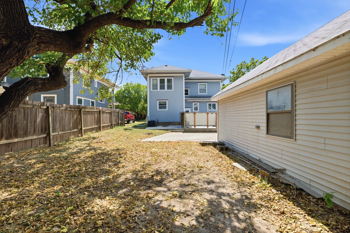 Image for 3240 E Country Club