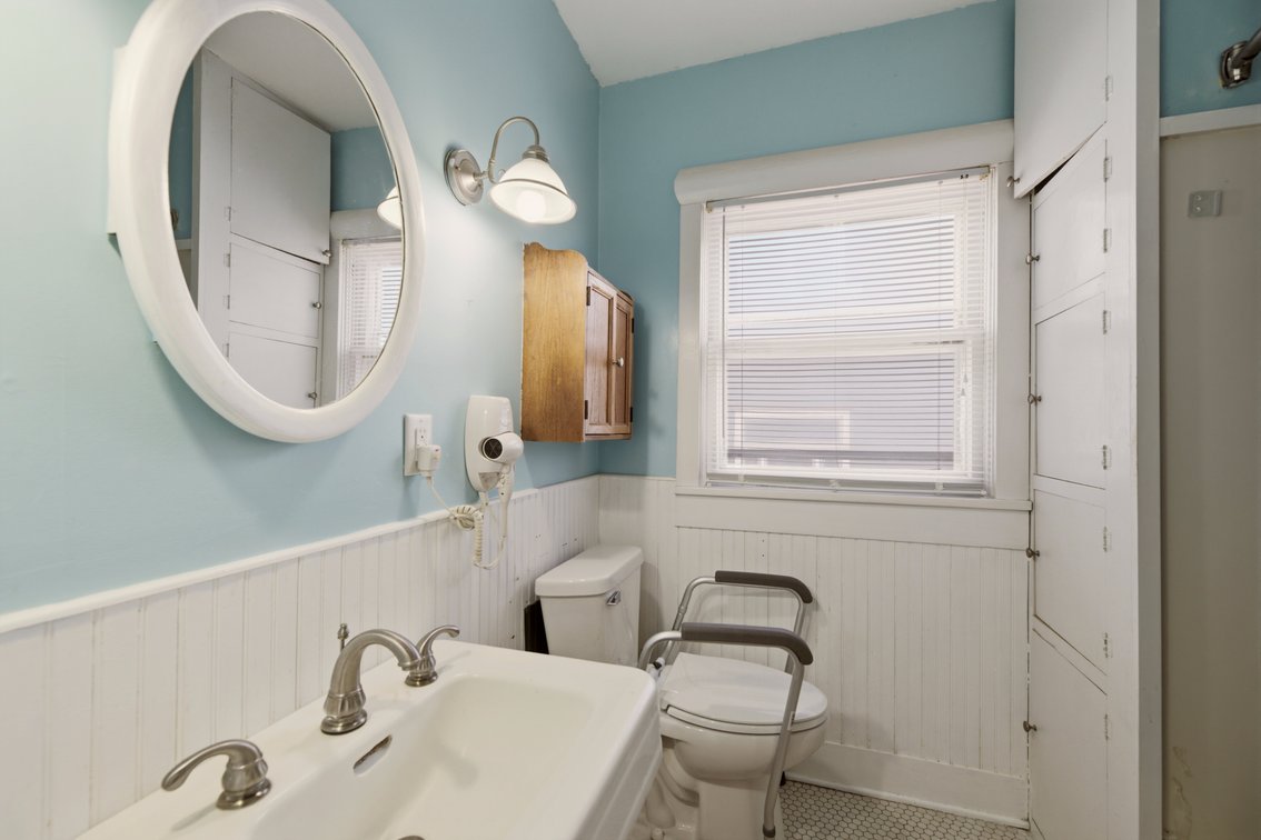 Image for 3240 E Country Club