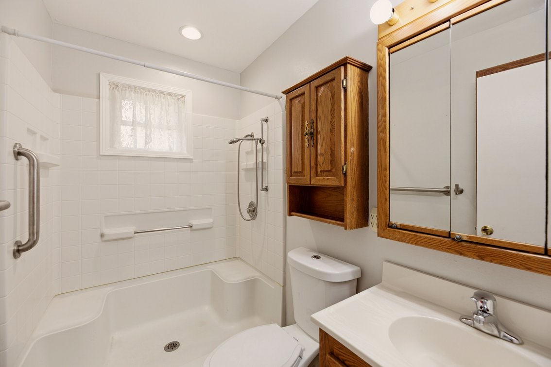 Image for 1711 James Street, Hutchinson