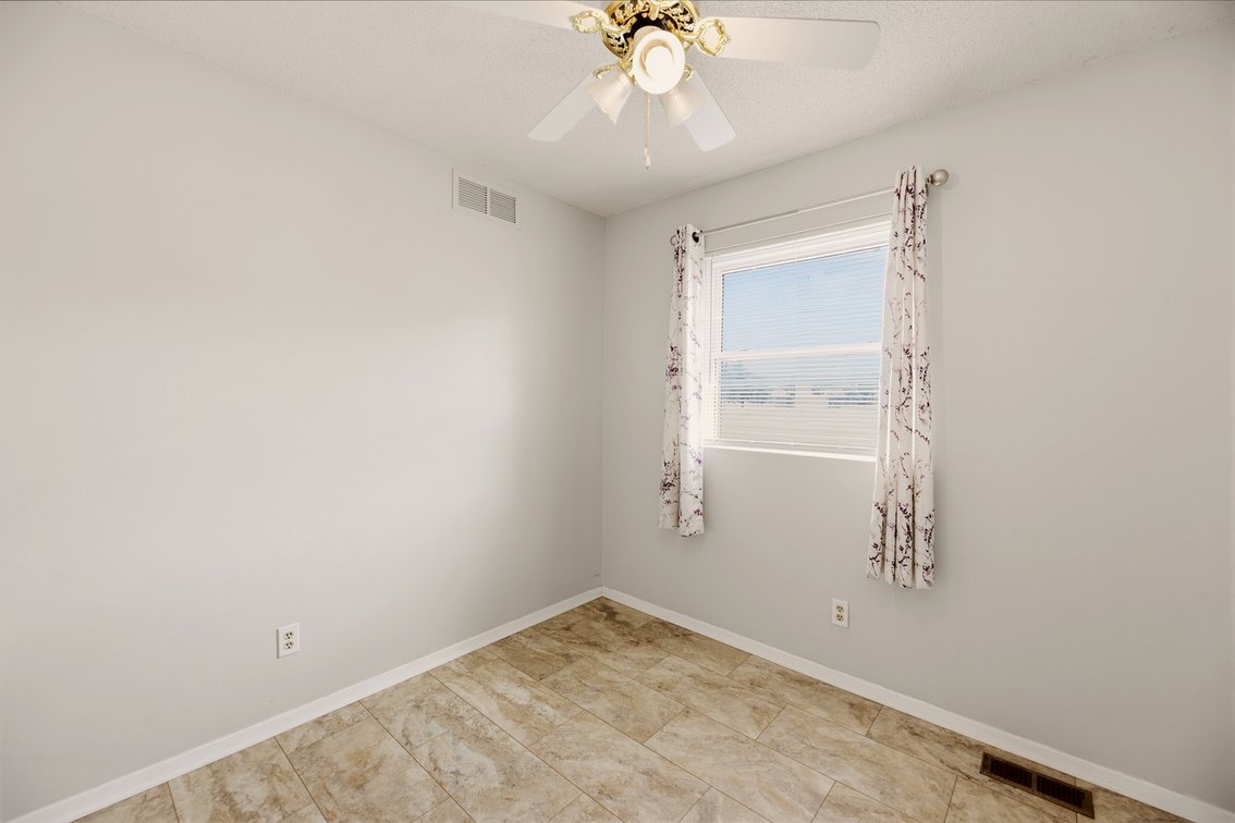 Image for 1711 James Street, Hutchinson