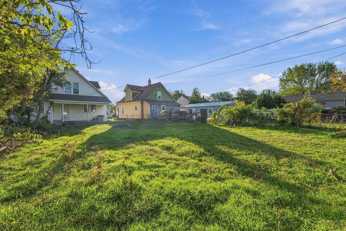 Image for 223 N Athenian Ave