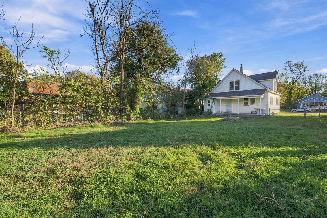 Image for 223 N Athenian Ave
