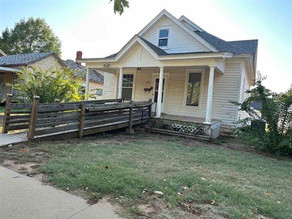 Image for P&J Living Trust Real Estate Auction - Two Homes in Anthony Kansas