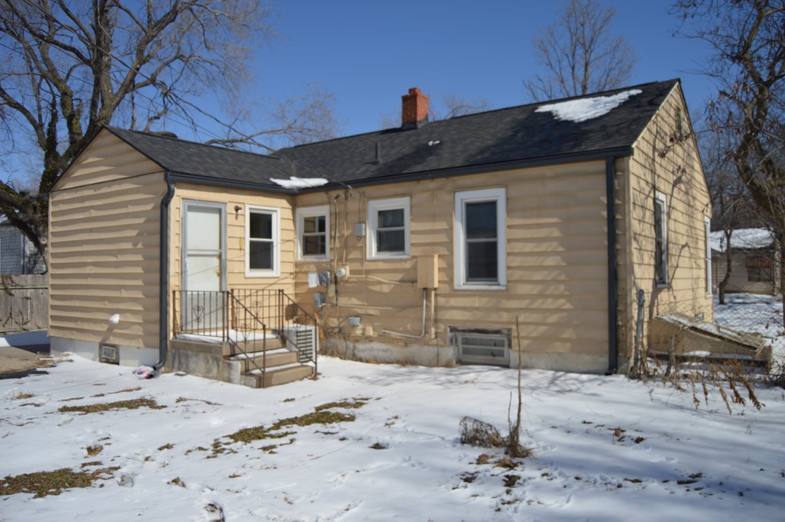 Image for 2243 S Victoria Street