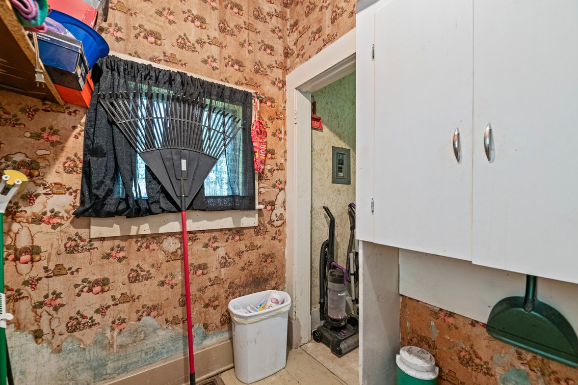 Image for 432 W. 7th Street, Newton