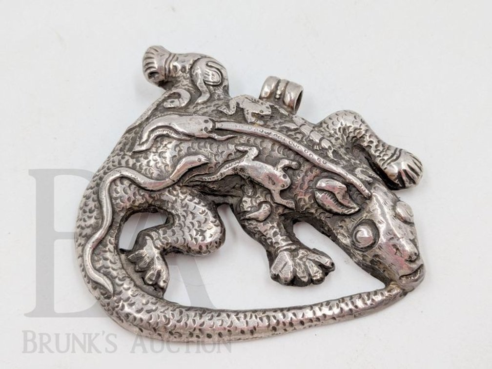 STERLING LIZARD PENDANT
