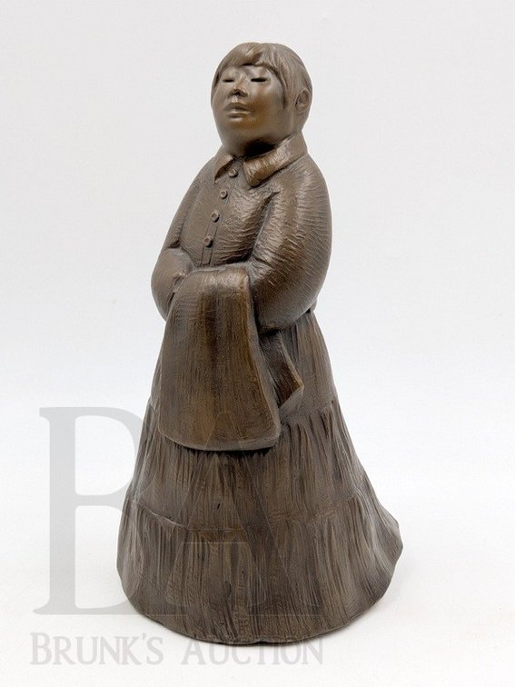 MARTHA PETTIGREW BRONZE SCULPTURE