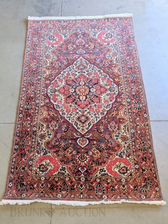 PERSIAN MEDALLION RUG