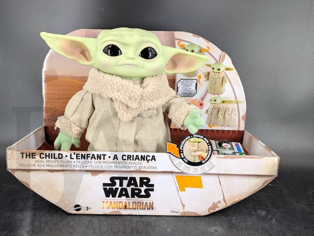 Star Wars The Mandalorian The Child Real Moves Plush With Remote (Mattel, GWD87)