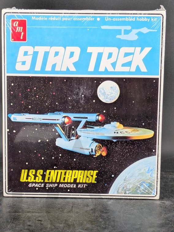 AMT Star Trek U.S.S. Enterprise Space Ship Model Kit S951 Sealed Lesney AMT Corp