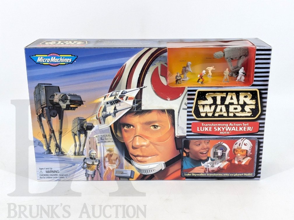 1996 Star Wars Micro Machines Transforming Action Set Luke Skywalker/Hoth Sealed