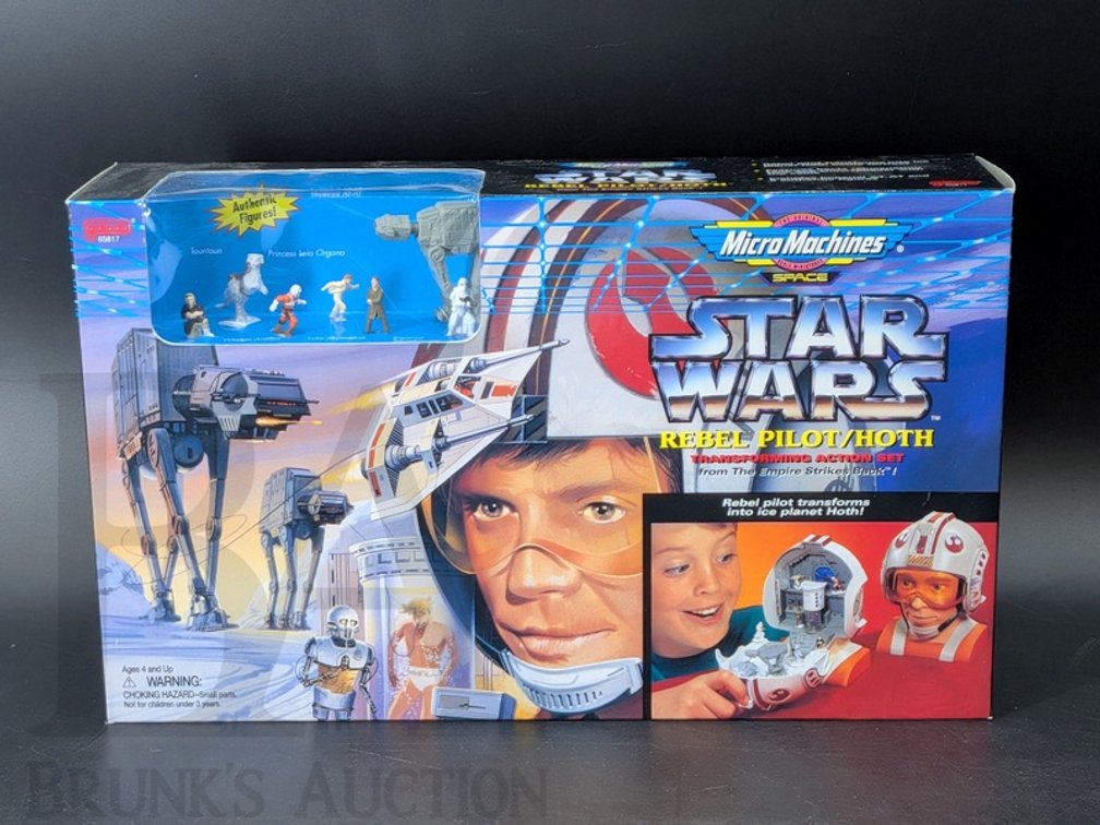 1996 Micro Machines Star Wars Rebel Pilot/Hoth Transforming Playset Sealed Box