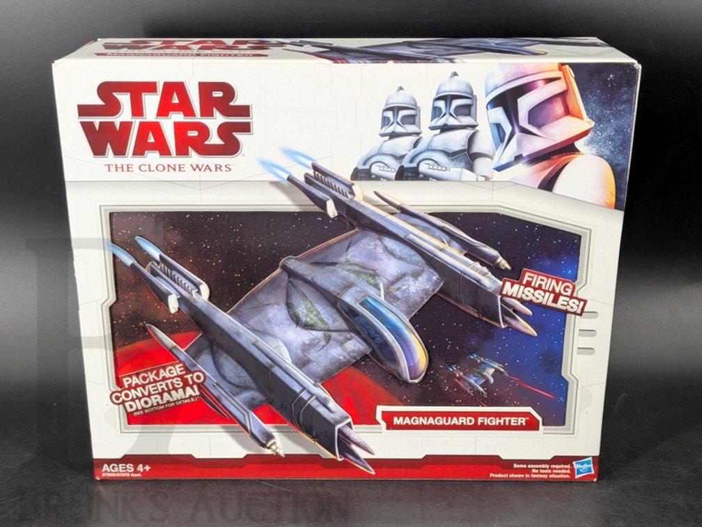 2009 Star Wars The Clone Wars Magnaguard Fighter Hasbro Unassembled Vehicle