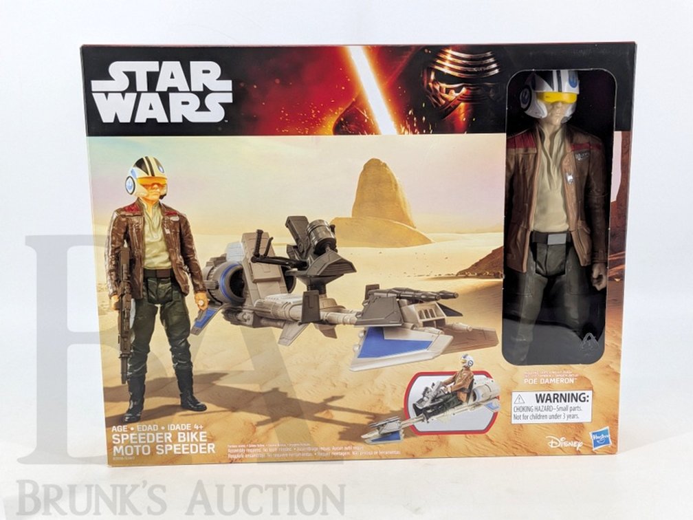 2015 Star Wars Speeder Bike with Poe Dameron Figure Hasbro Disney New in Box