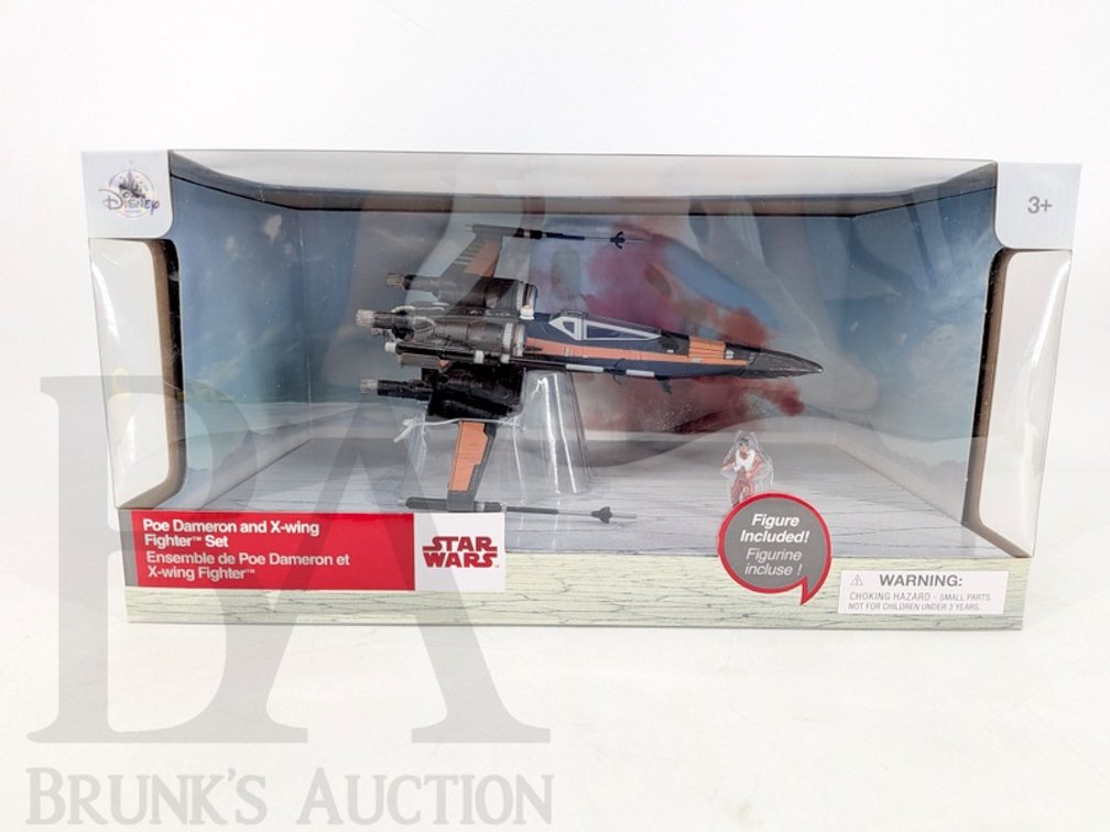 Star Wars The Last Jedi Poe Dameron and X-wing Fighter Set, Disney, Figure Included