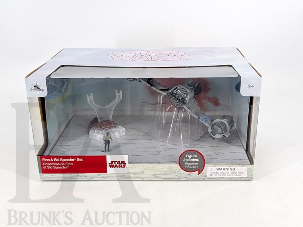 Star Wars Finn & Ski Speeder Set Figure & Vehicle in Box