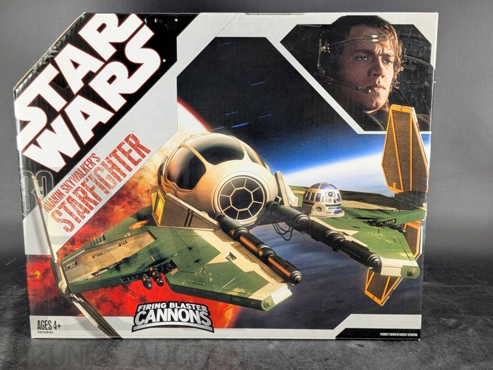 2007 Star Wars Anakin Skywalker's Starfighter Hasbro Firing Blaster Cannons In Box