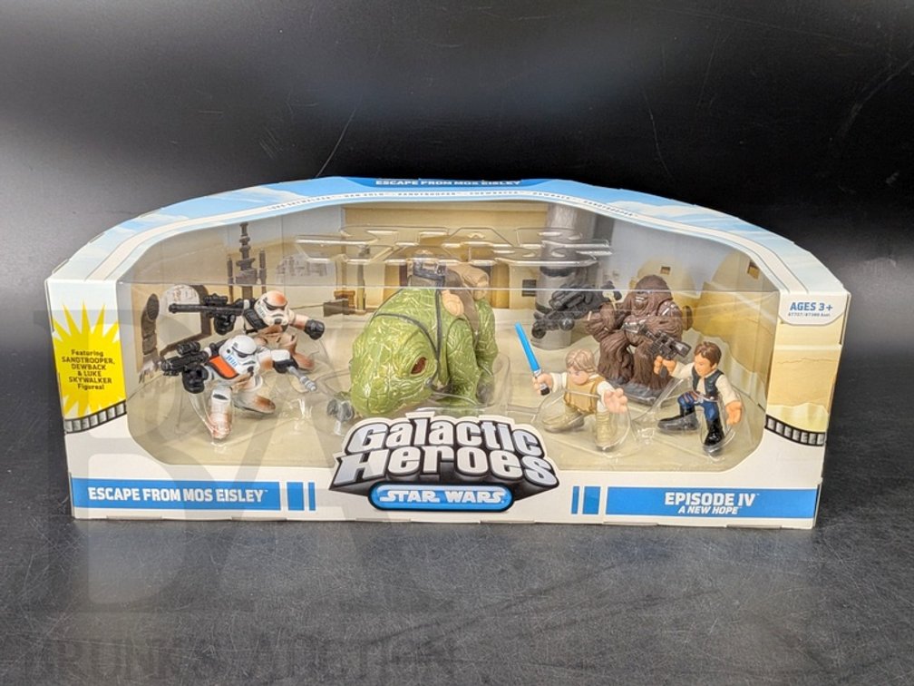 2008 Star Wars Galactic Heroes Escape from Mos Eisley Set Sandtrooper Dewback Luke