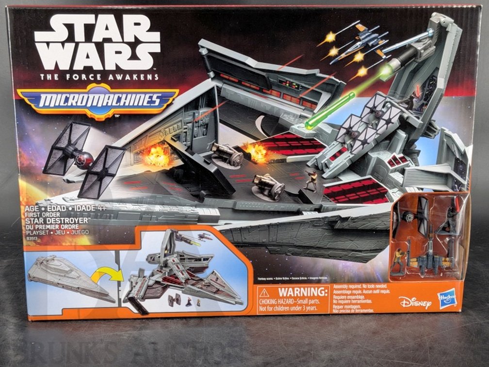 2015 Star Wars MicroMachines First Order Star Destroyer Playset by Hasbro, Sealed