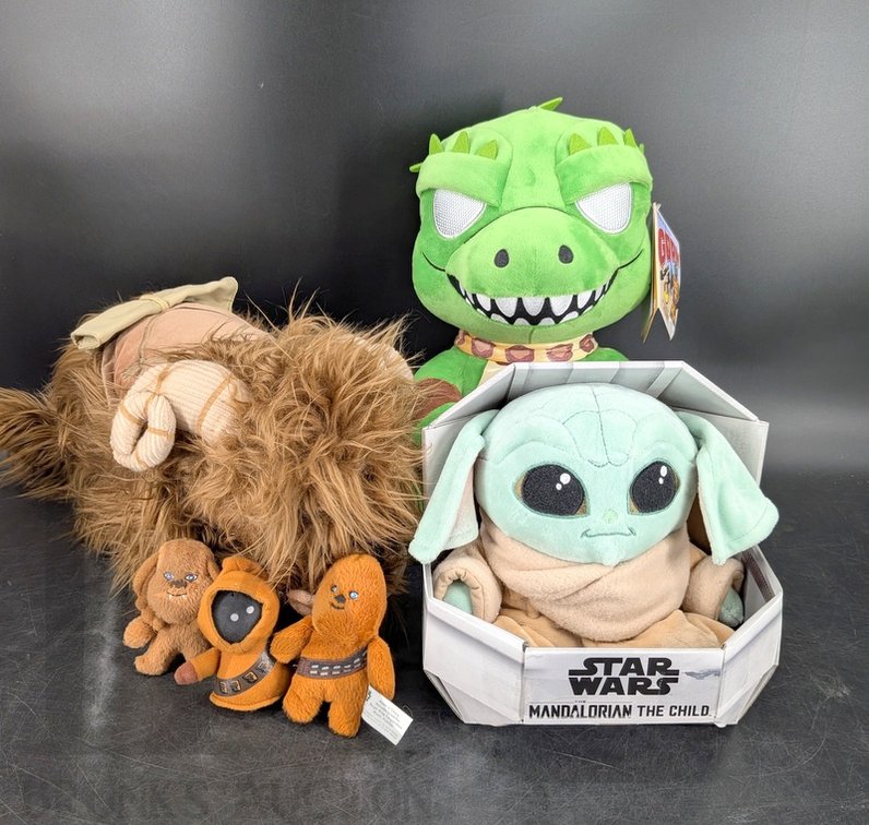 Star Wars & Star Trek Plush Assortment with Bantha, Mandalorian Child, Gorn, Burger King Set