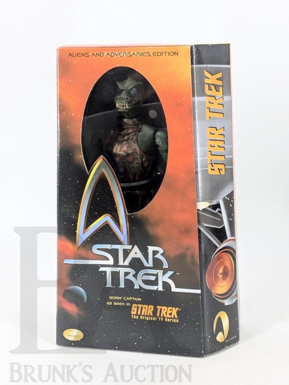 1999 Star Trek Gorn Captain Aliens and Adversaries Edition by Playmates MIB