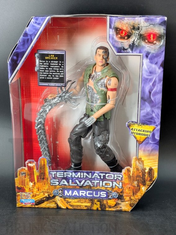 2009 Terminator Salvation Marcus Action Figure by Playmates, Attacking Hydrobot, Boxed
