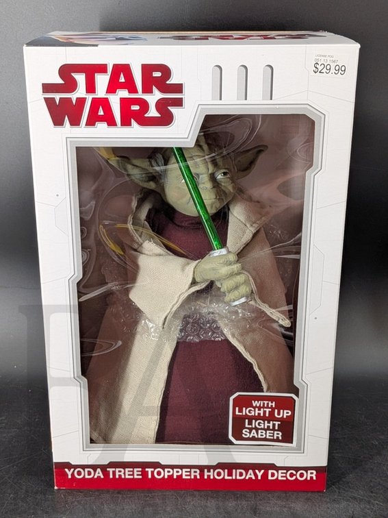 2009 Star Wars Kurt S. Adler Yoda Tree Topper Holiday Decor with Light Up Lightsaber