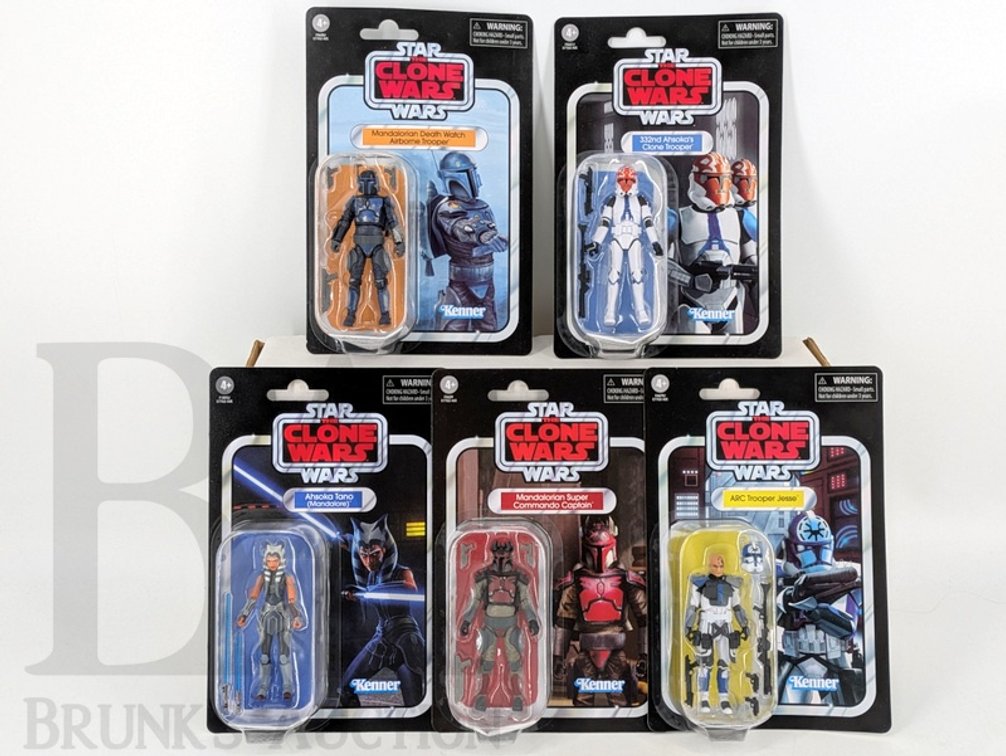 (5) 2022 Star Wars Clone Wars Vintage Collection Action Figures Kenner/Hasbro Cards