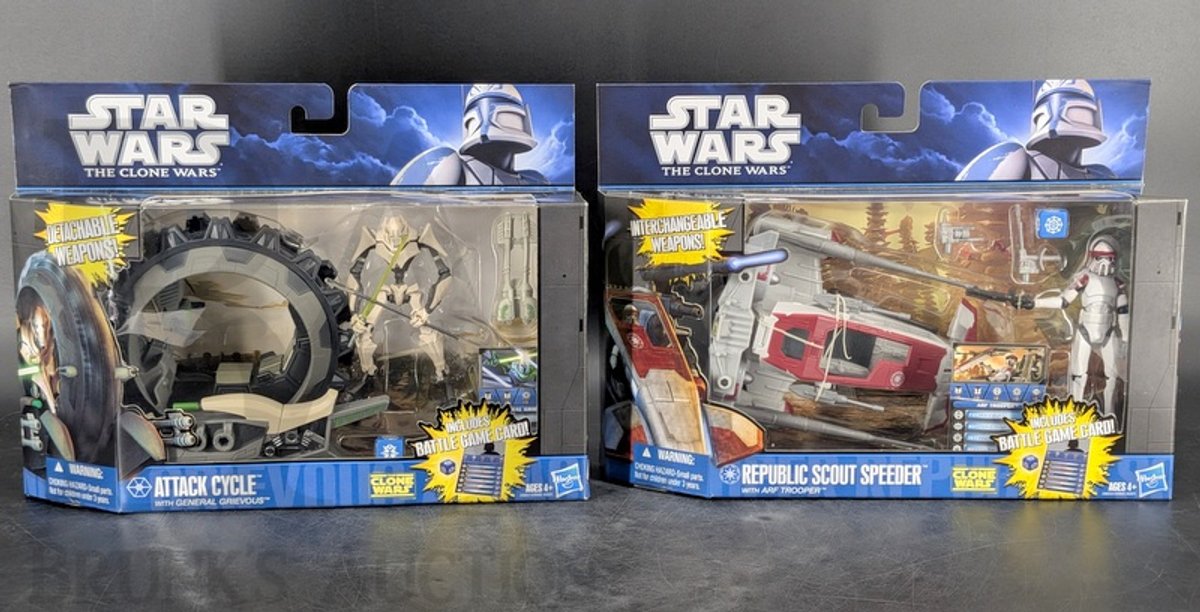 (2) 2010 Star Wars The Clone Wars Hasbro Vehicles: Attack Cycle & Scout Speeder