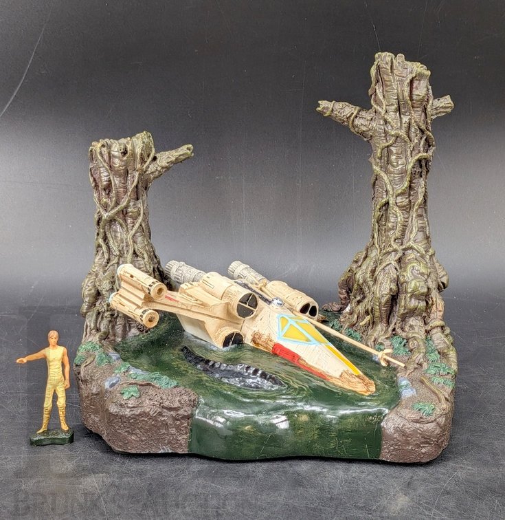 2011 Star Wars Dagobah Swamp Scene by Hawthorne Village, X-Wing & Luke Figure