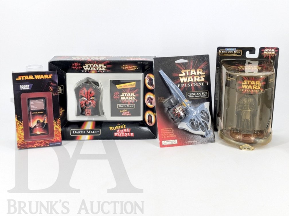(4) Star Wars Lot: 1999 Qui-Gon Jinn Hologram, Darth Maul Rubik's, Iconz iPod, Gungan Sub