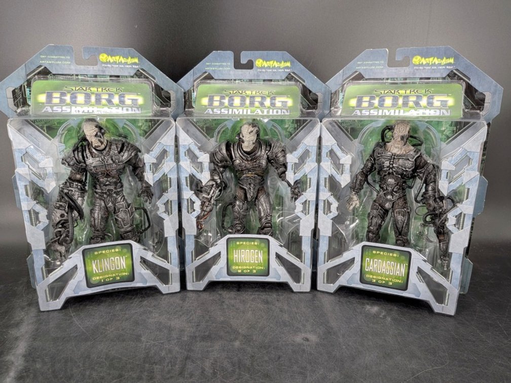 (3) 2002 Star Trek Borg Assimilation Figures Carded Art Asylum Klingon Hirogen Cardassian