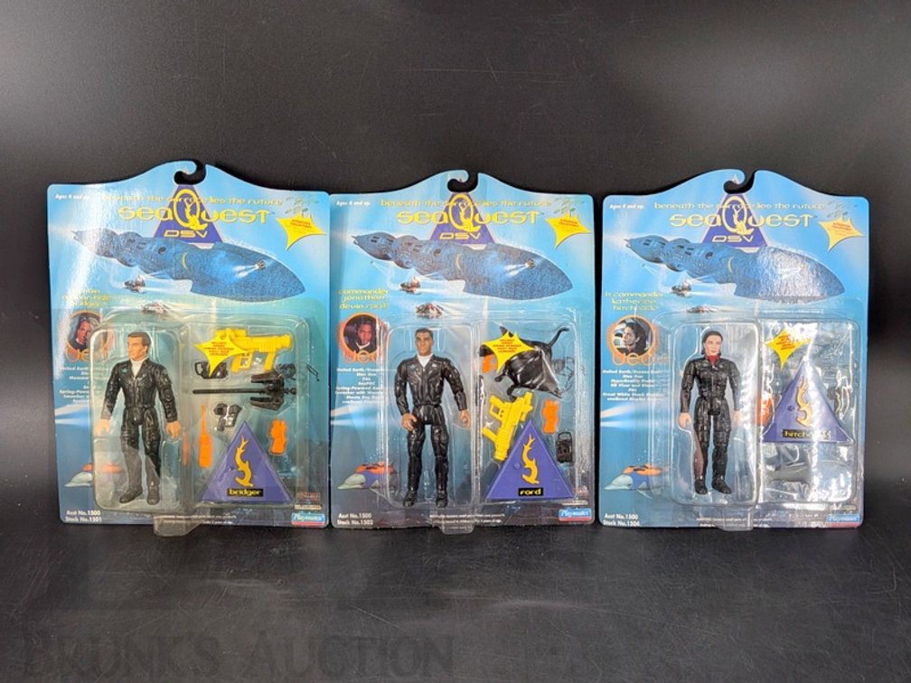 (3) 1993 Playmates SeaQuest DSV Action Figures Bridger Ford Hitchcock Carded