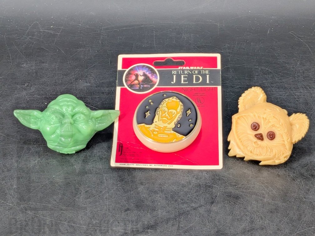 (3) 1983 Star Wars Night Lights, Adam Joseph, Yoda, C-3PO, Ewok