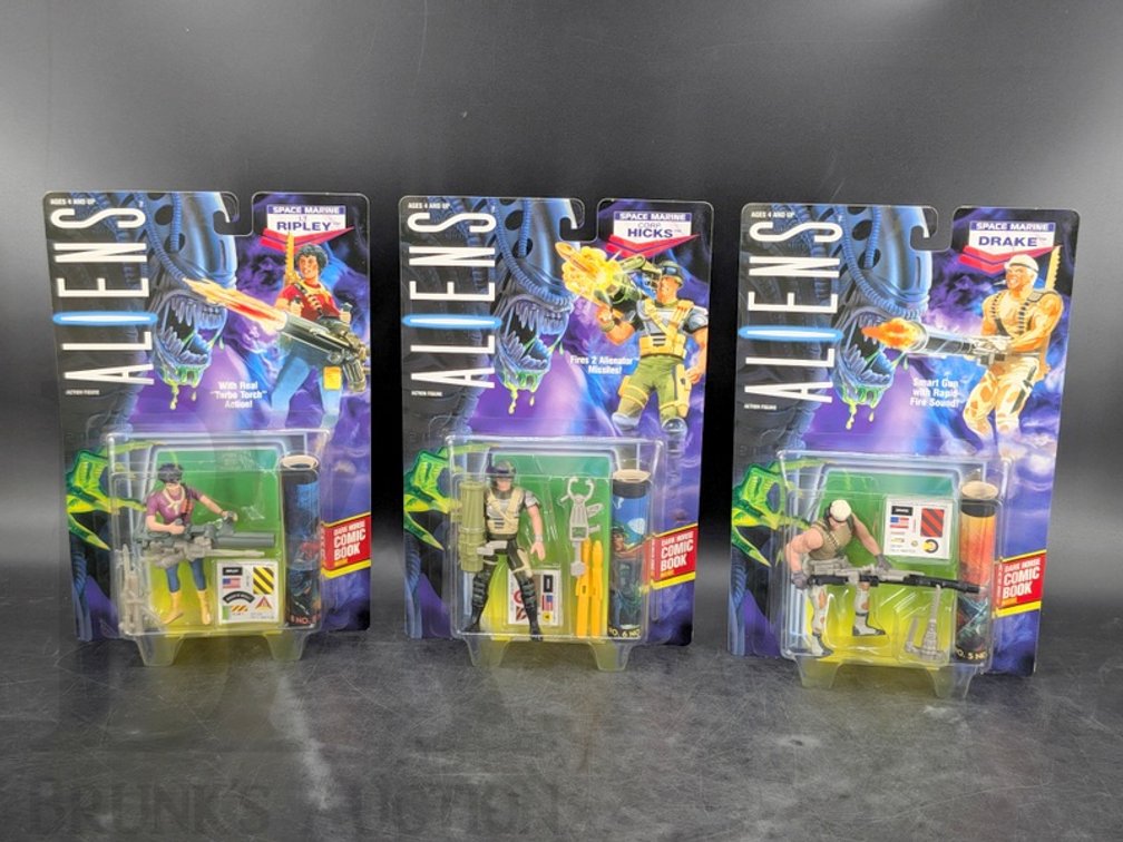 (3) 1992 Kenner ALIENS Action Figures Ripley Hicks Drake MOC With Dark Horse Comic