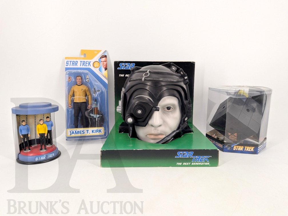 (4) Star Trek Collectibles: 1993 Borg, Puzzle Cube, Crew Transporter, Kirk Figure
