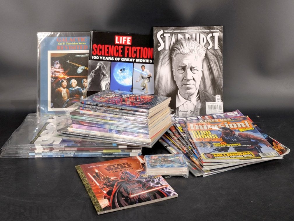 Sci-Fi Magazines, Books, Comics and Cards Including Star Wars, Asimov, Geek