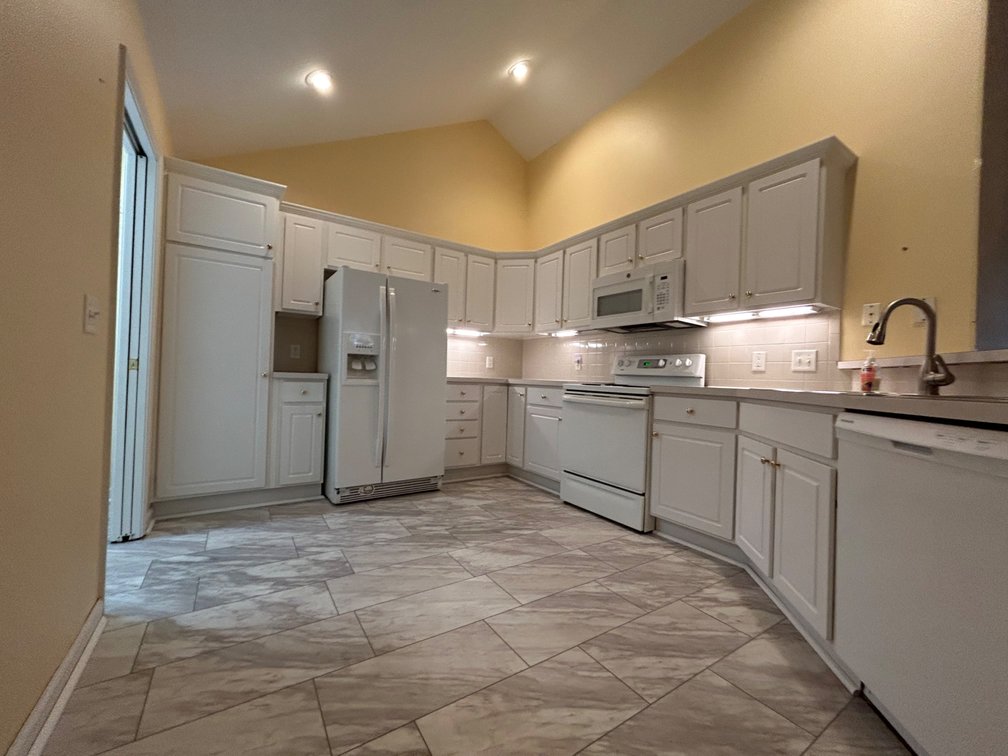 Image for 68 Summerfield Blvd Bowling Green, OH  43402