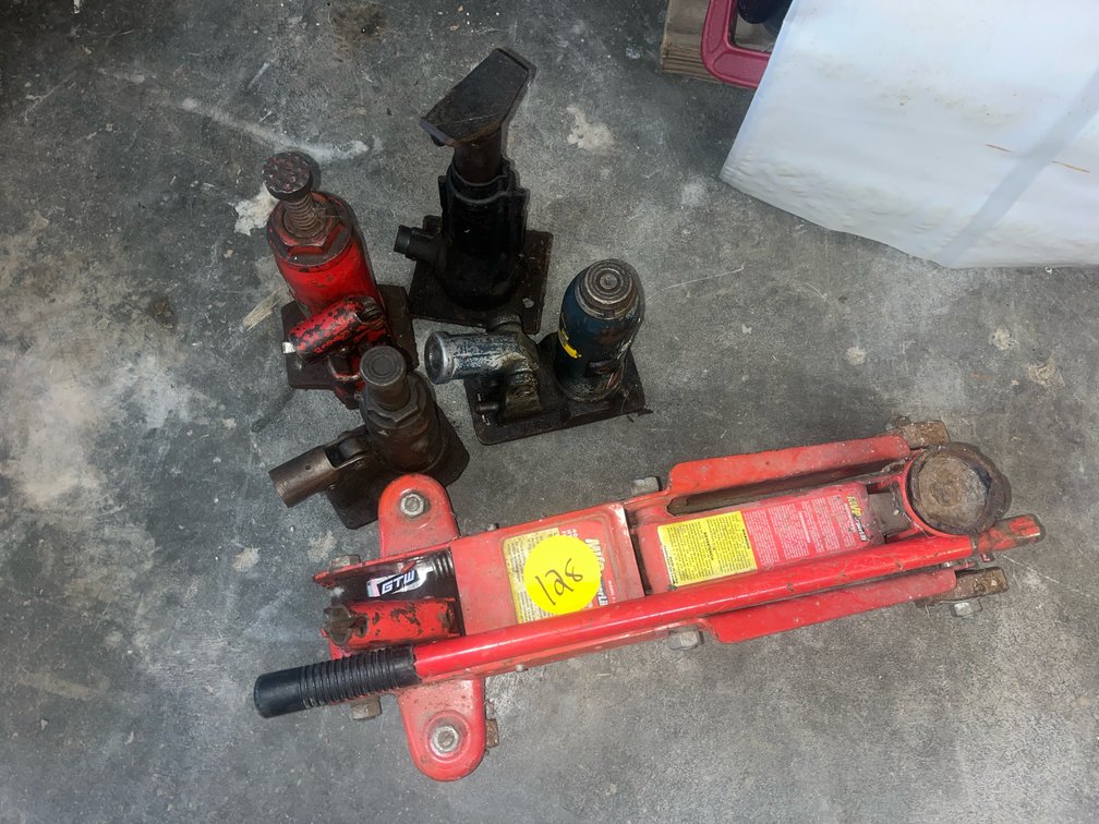 Floor and Hydraulic Jacks