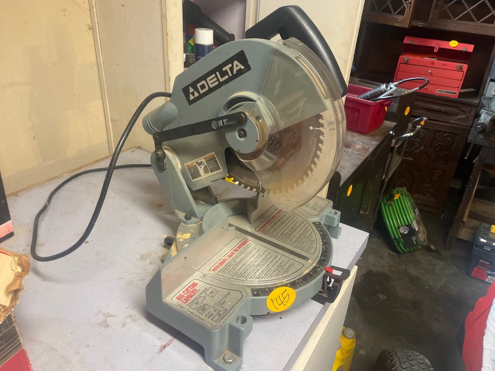 Delta Compound Miter Saw