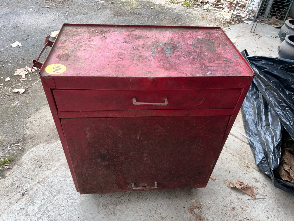 Metal Cabinet/Toolbox