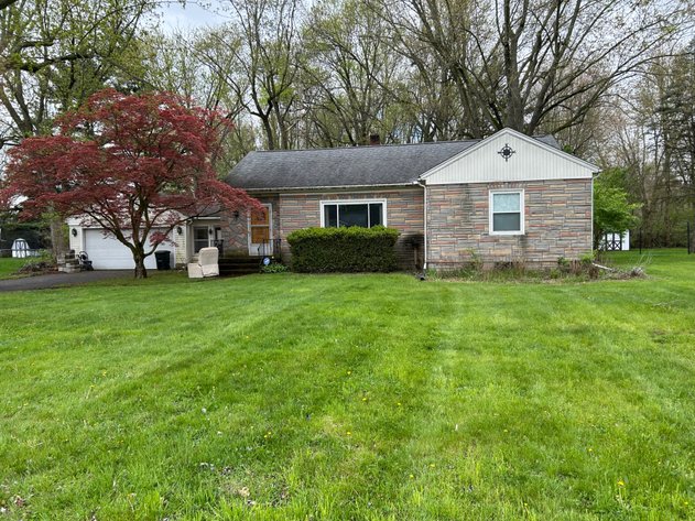 1232 Buchman Rd, Fremont, OH43420